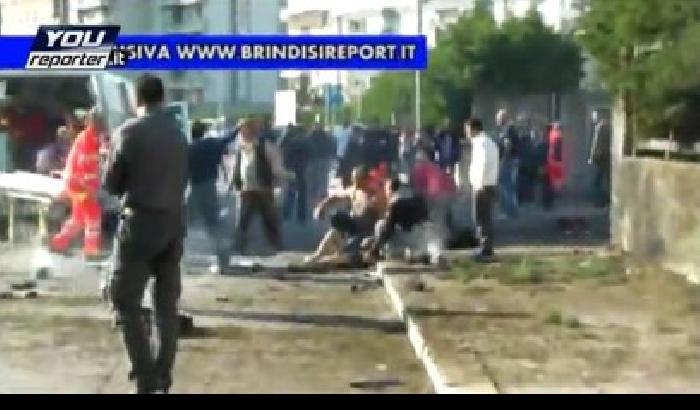 Attentato di Brindisi, i video