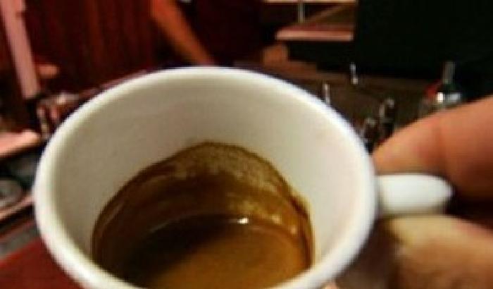 Imponeva il caffè della mafia ai bar di Palermo