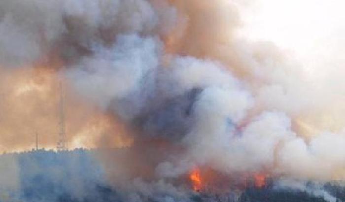 L'Aquila chiede aiuto al governo per gli incendi