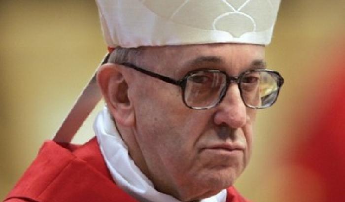 I gay del Cile contro Papa Bergoglio: ci nega i diritti