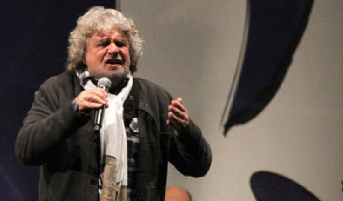 Grillo accusa: merda digitale contro di me