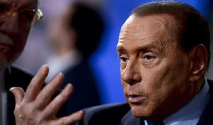 Berlusconi boccia la Convenzione: tempo perso