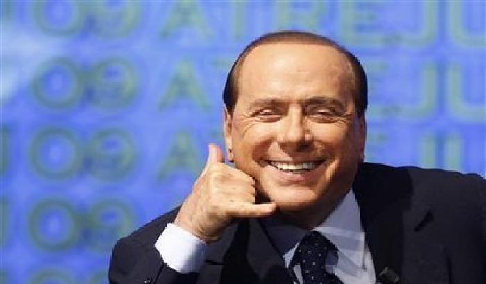 Centralini intasati nelle agenzie: tutto il Pdl sta dichiarando per Silvio