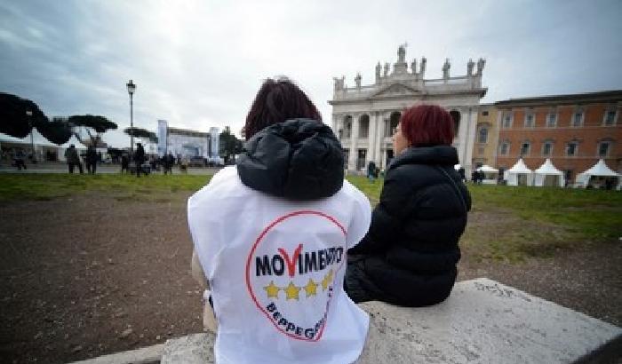 Flop M5s, base contro Grillo: vaffa tu