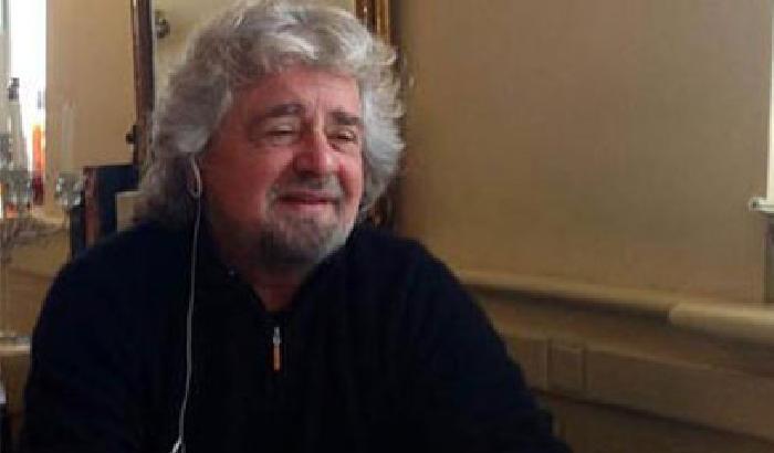 Profezia Grillo: l'Italia collasserà