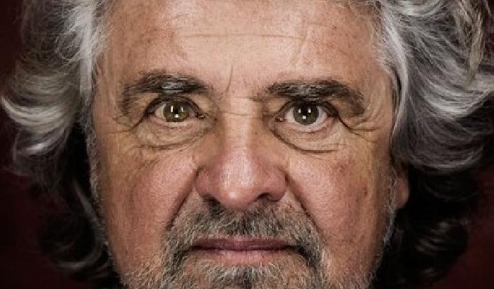 Grillo: Berlusconi vuole fare il presidente-Duce