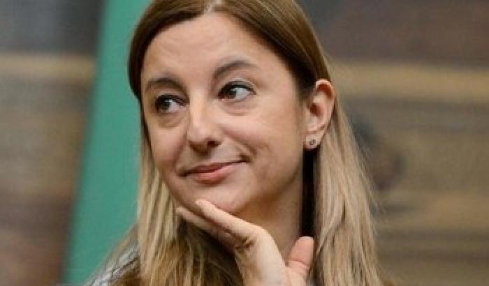 Lombardi (M5s) contro Gambaro: vada fuori