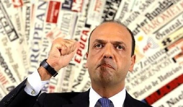 Alfano a Renzi: non faccia cadere il governo Letta