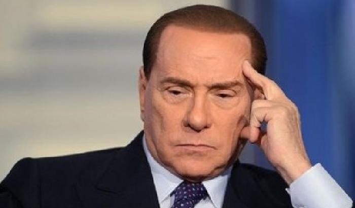 Il solito Berlusconi: contro me tre colpi di stato