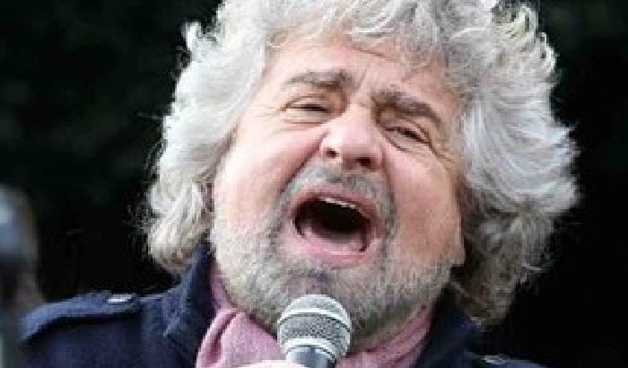 Grillo scrive a Bersani e se la prende coi falsi amici