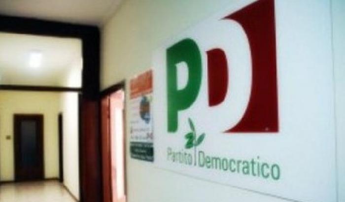 Pd è il primo partito, M5s cala nei sondaggi