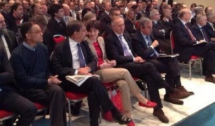 Hanno applaudito anche La Russa e Gasparri?