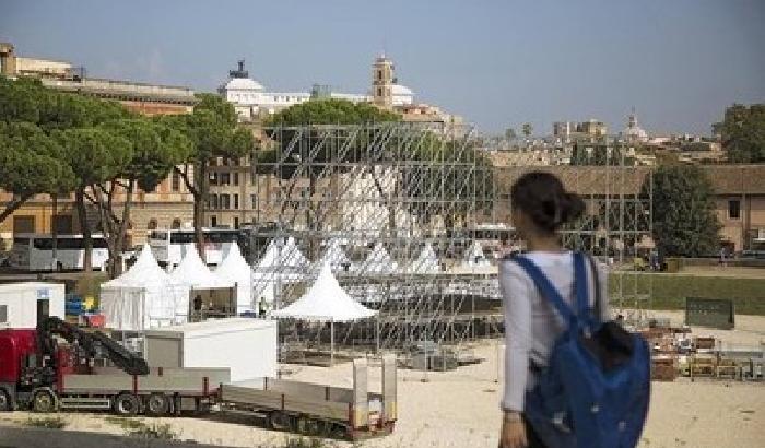 Tutto pronto per Grillo al Circo Massimo: attesa per Pizzarotti