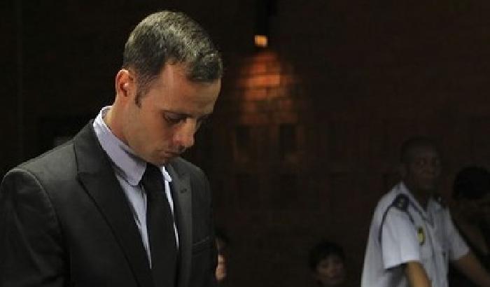 Pistorius come Silvio: chiede i servizi sociali