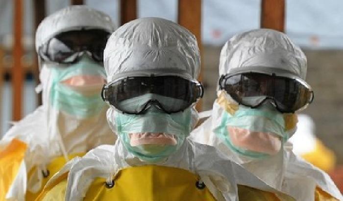 Ebola, turismo in crisi: gli italiani hanno paura del virus