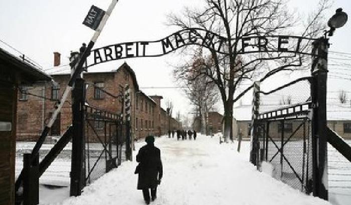 Shoah, per lo Stato italiano il negazionismo sarà reato