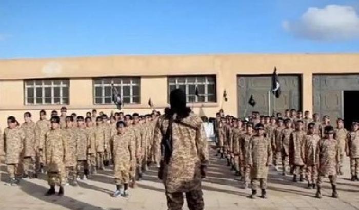 Così Isis prepara i bambini alla jihad