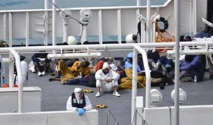 Ecatombe di migranti: si temono 900 morti