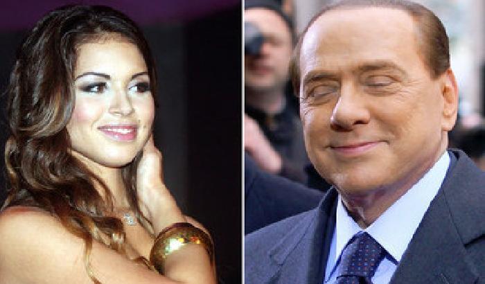 Berlusconi insiste: credevo davvero che Ruby fosse nipote di Mubarak