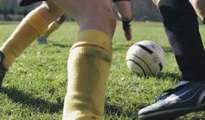 Bestemmie e ingannare l'arbitro: un baby calciatore racconta il suo mister