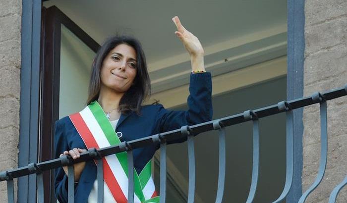 Raggi alla Cnn: non vogliamo uscire dall'Ue