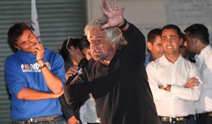 Grillo annuncia la svolta: allargheremo il direttorio