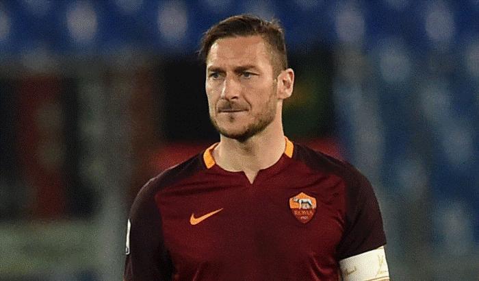 Carlo Conti fa gol: Francesco Totti ospite a Sanremo