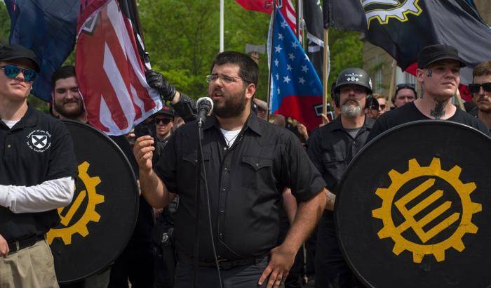 Il vento nazista soffia negli States: tutto il potere ai bianchi