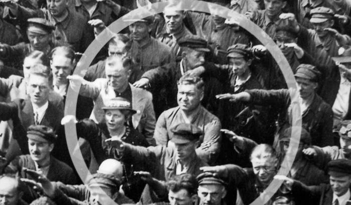 Per Salvini servirebbe un nuovo Landmesser, l'uomo che non salutò Hitler