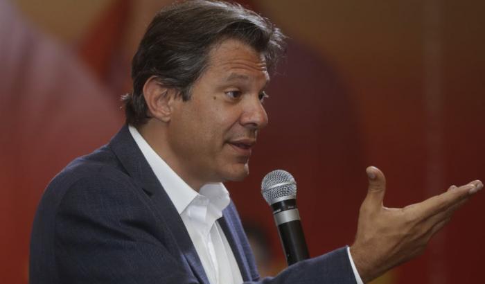 L'erede di Lula Haddad si avvicina al candidato para-fascista Bolsonaro