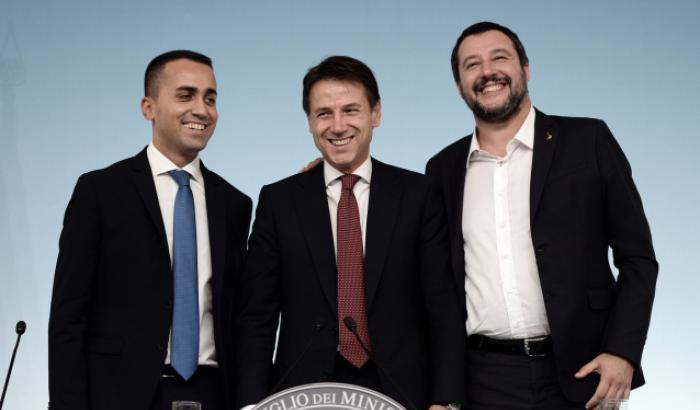 Le Monde ironizza su Lega e M5s: "Spettacolare conversione dei populisti all'europeismo"