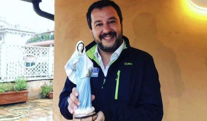 Salvini ringrazia la Madonna: non è folklore ma un attacco a Papa Francesco