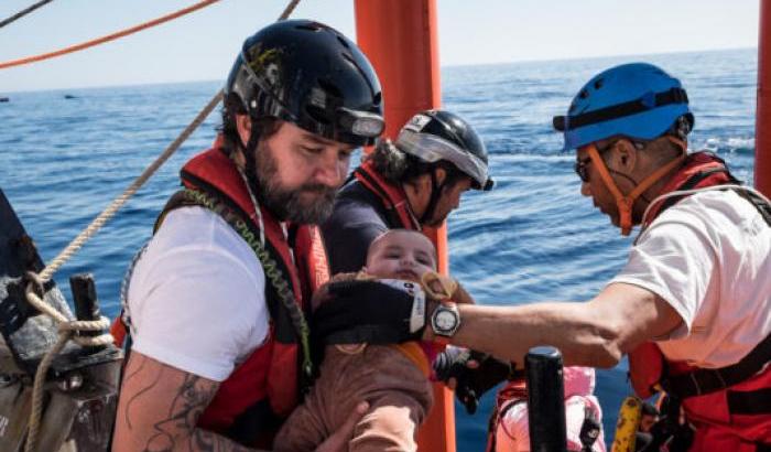 Il tribunale dei minori di Palermo contro il governo: "Tenerli a bordo equivale ad un respingimento illegale"