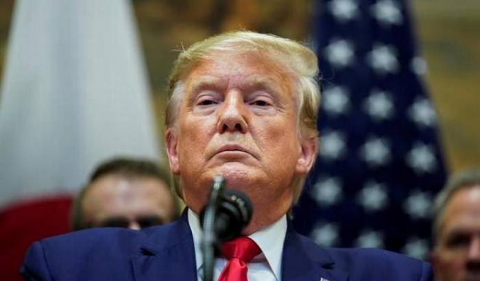 Impeachment, la 'talpa' non sarà interrogata: non sarebbe al sicuro dalle 'minacce' di Trump