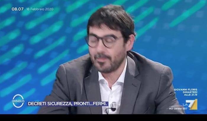 Fratoianni: “Sono negativo al tampone, seguiamo tutti le regole dalle mascherine alle distanze”