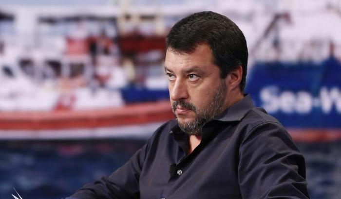 Mentre l'Italia paga i guasti della Lombardia leghista Salvini pensa ad attaccare le Ong