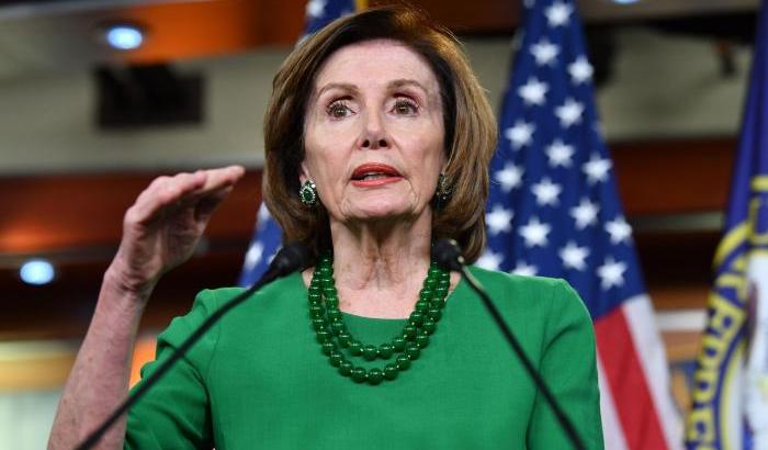 Nancy Pelosi: "Trump ha istigato la profanazione della democrazia"