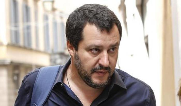 Salvini, nuova ondata xenofoba: "Con Pd e M5s è tornata la pacchia degli sbarchi