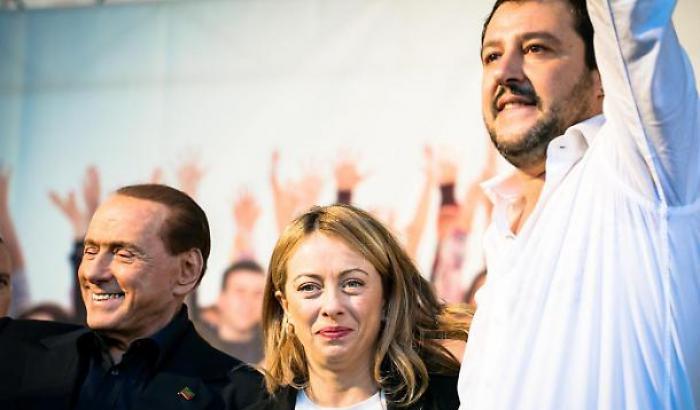 Pace armata della destra: Salvini e Meloni il 2 giugno in piazza insieme (e invitano anche Berlusconi)