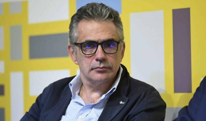 Pregliasco lo dice chiaramente: "Nessun allarmismo, ma gli stadi restino chiusi"