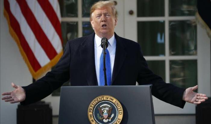 Trump contro l'evidenza: "Deluso da Barr, non ha investigato sulle frodi elettorali"