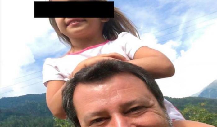 Salvini usa la figlia per fare la vittima: "Io non mollo, per amore dei nostri figli"