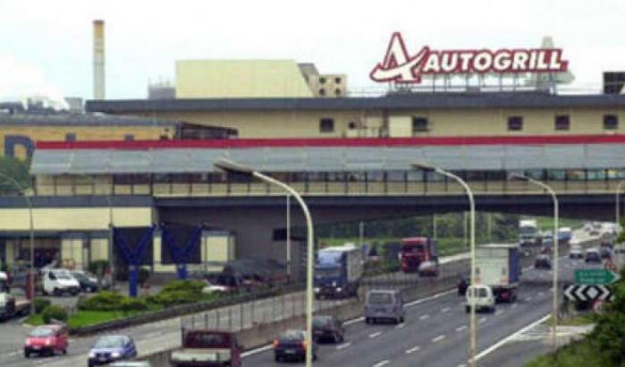 Un gruppo di ragazzi autistici cacciato via dal gestore di un Autogrill