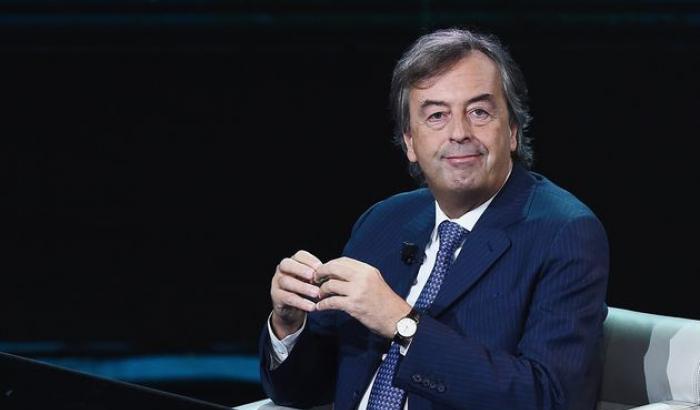 Burioni: "Seggi nelle scuole? La politica se ne frega dell'istruzione"