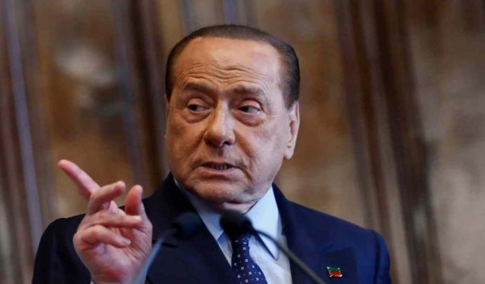 Berlusconi: "Se si garantiscono anche gli autonomi diremo sì alla manovra del governo"