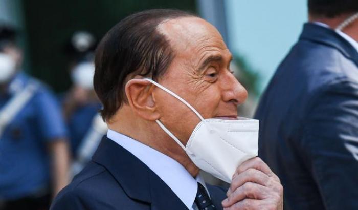 Berlusconi chiede rinvio il: "Impedimento per il Covid" per il Ruby ter