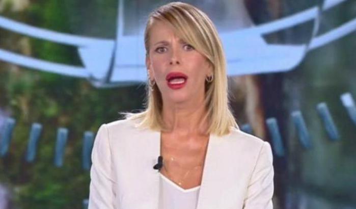 Alessia Marcuzzi: "Sono leggermente positiva, non andrò a condurre le Iene"