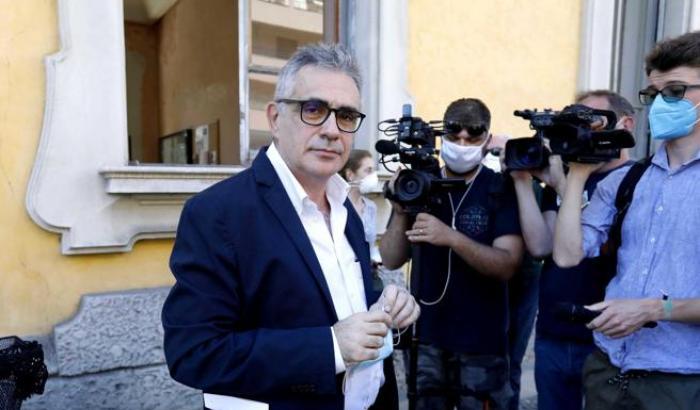 Pregliasco: "Siamo in 'pianura', miglioramenti significativi fra una settimana"