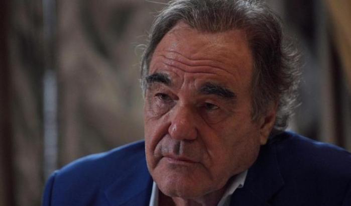 Oliver Stone: "Siamo alla fine dell'horror di Trump, il mostro se ne è andato"