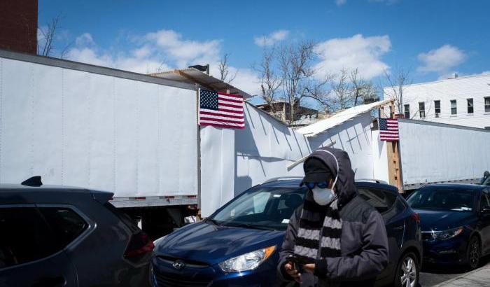 Los Angeles nella tempesta Covid: due morti all'ora e ospedali sotto assedio